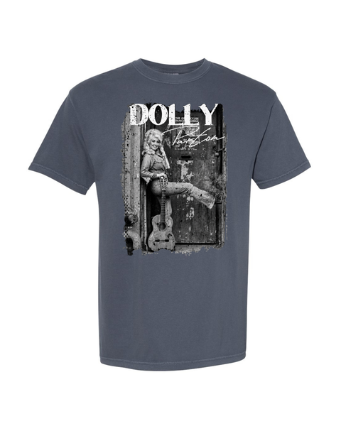 Dolly with Guitar