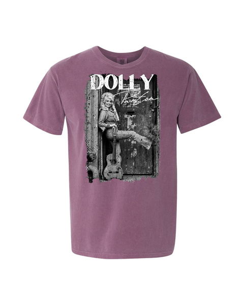 Dolly with Guitar